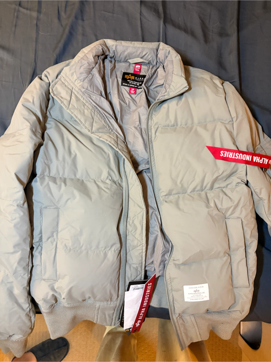 Alpha Industries Puffer Jacket - Grey