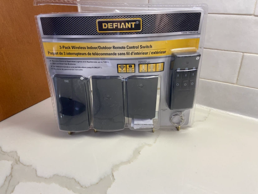 Defiant 3-Pack Wireless Indoor/Outdoor Remote Control Switch - photo 2