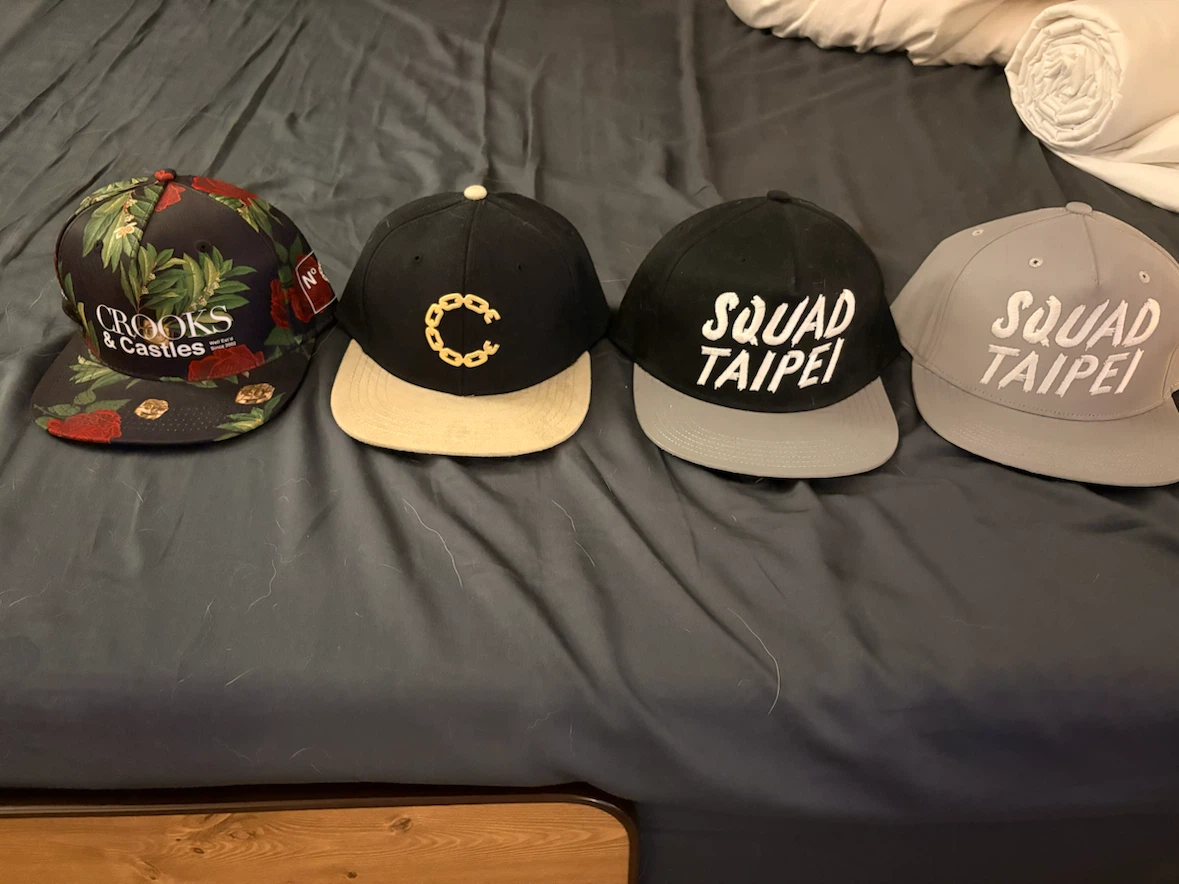 8 Snapback Hats - Various Brands