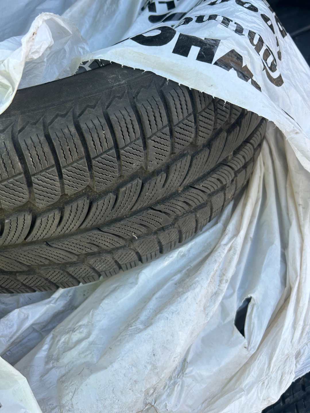 Two tires a - photo 2