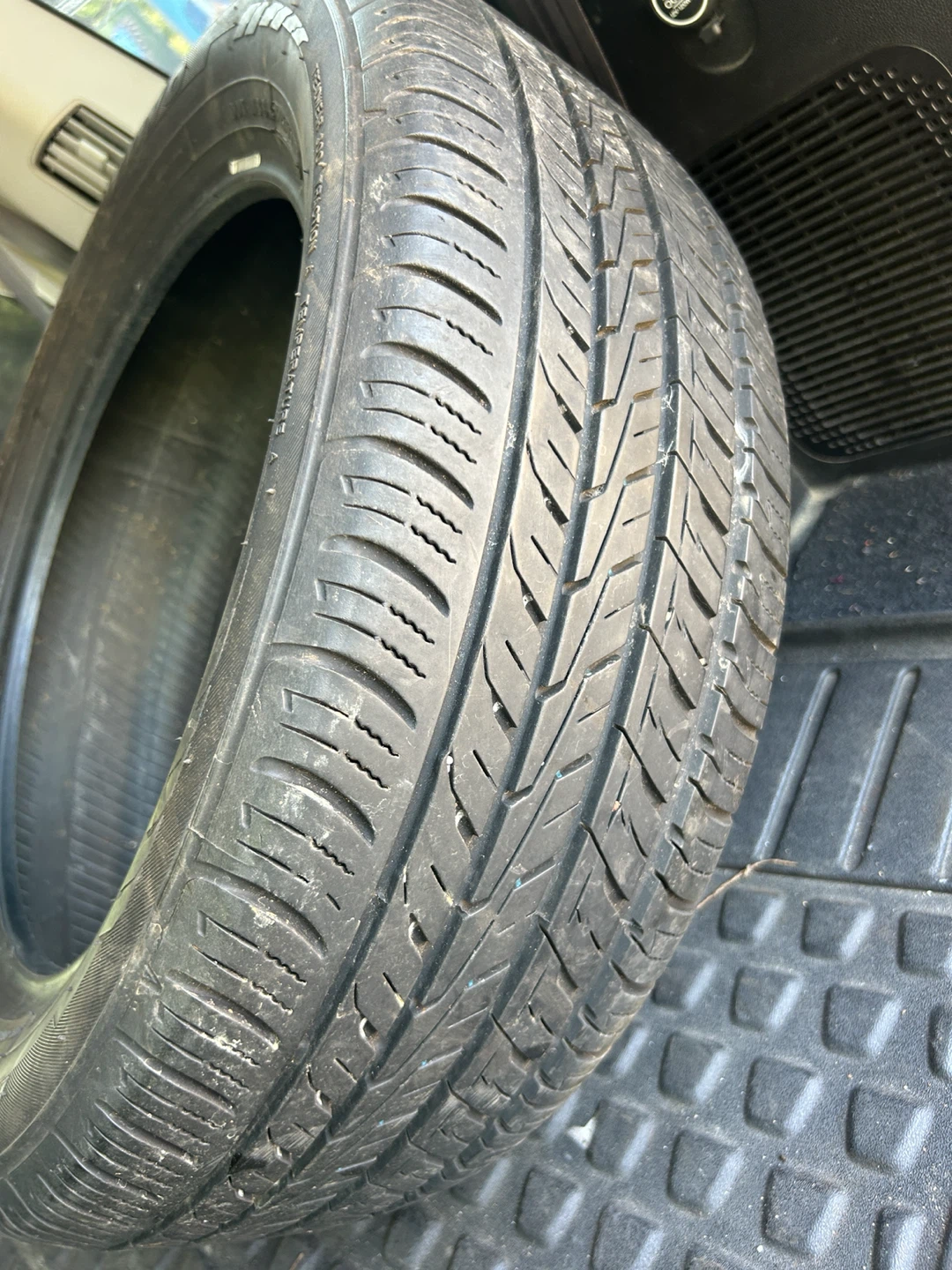 Two tires a - photo 4