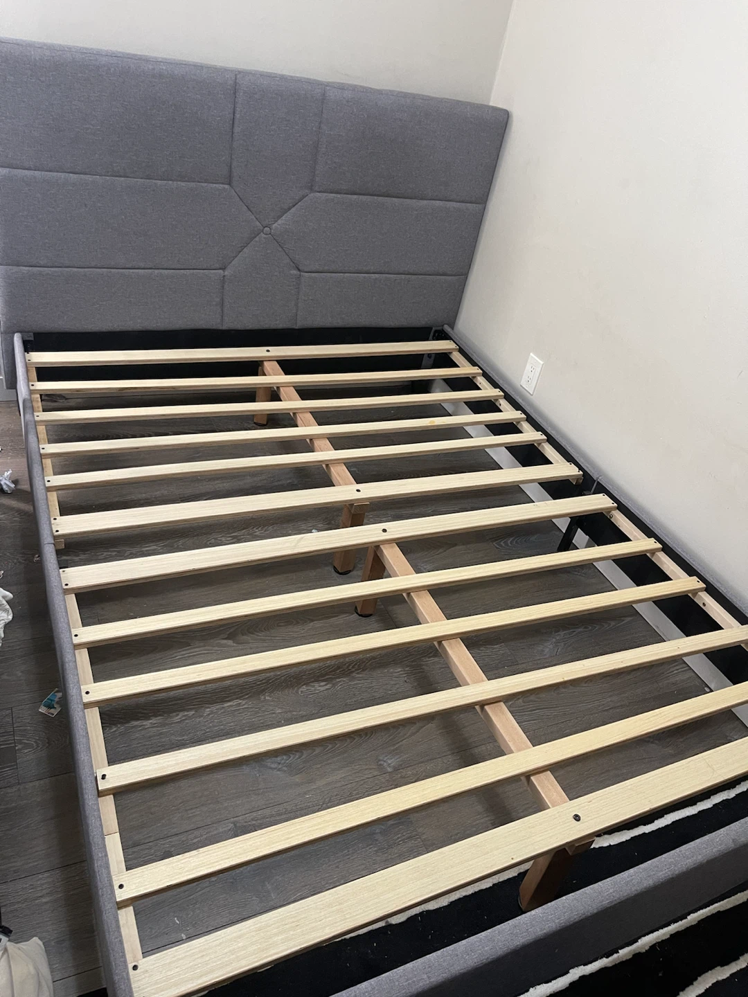 Queen Size Bed Frame with Headboard - photo 2
