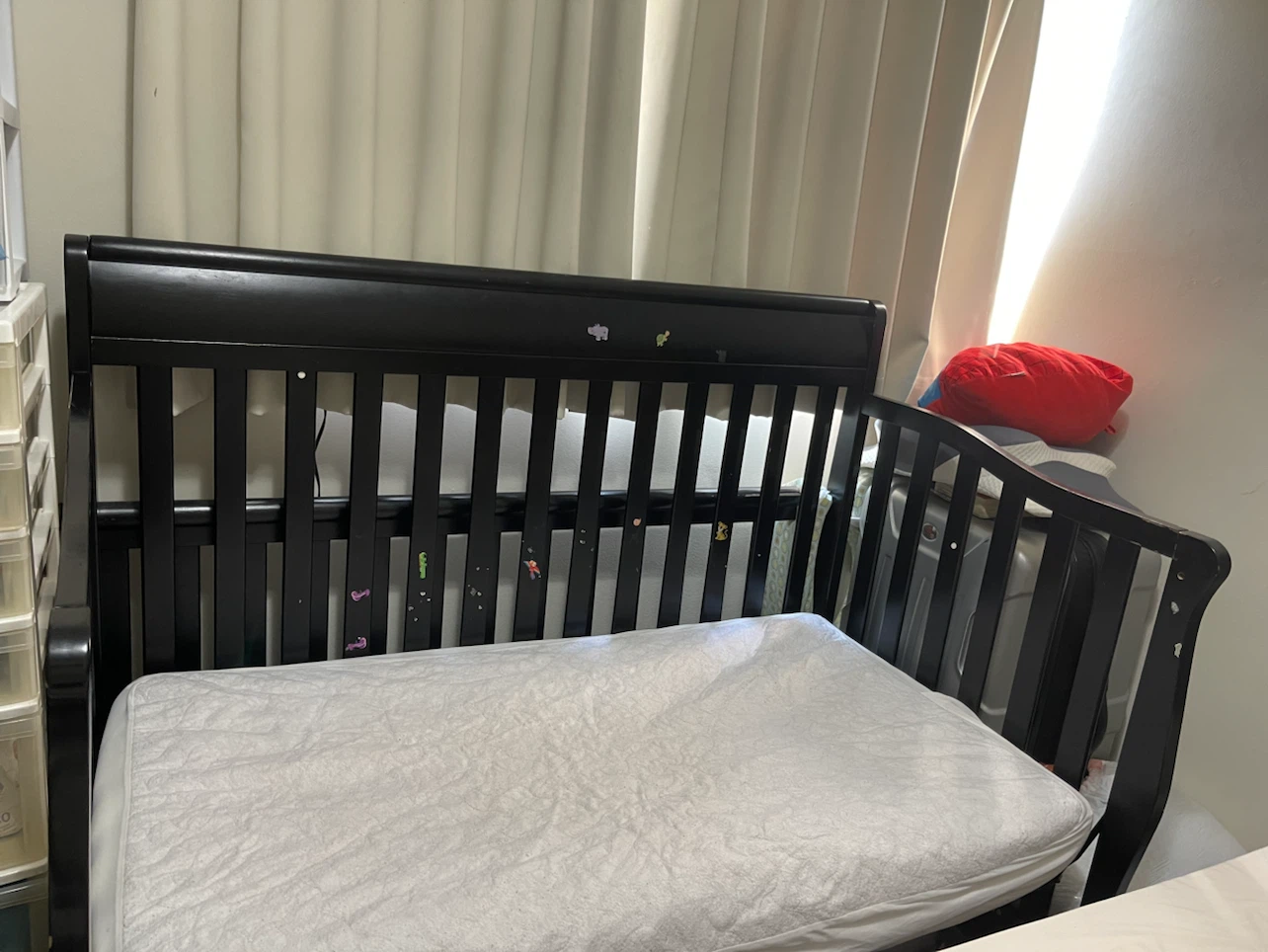 Black baby crib with mattress - photo 5