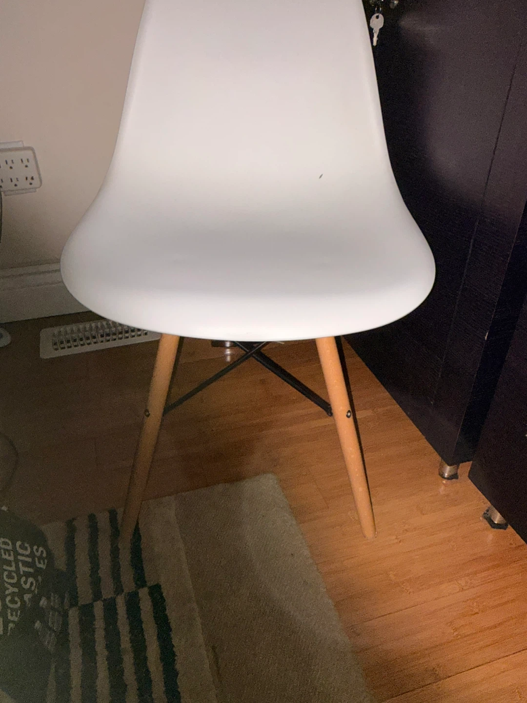 White Accent Chair - photo 2