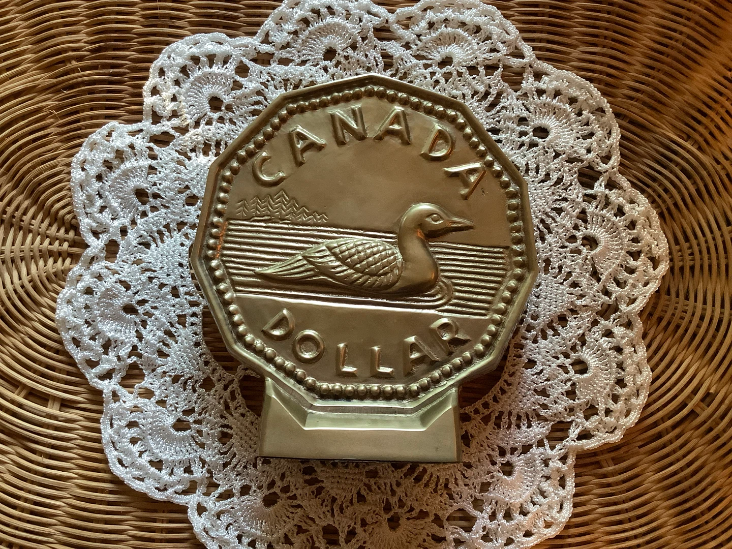 Vintage Brass Loonie Canada Dollar Coin Bank 🐞