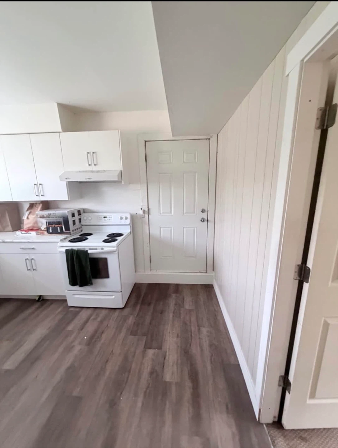 3 Bed & 1 Bath Ground Level - photo 4