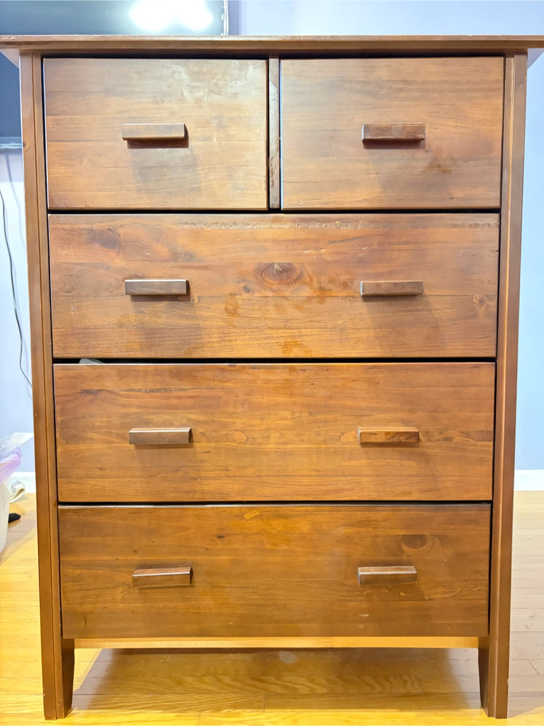 5-Drawer Wooden Dresser / Chest – Solid & Spacious Storage – - photo 2