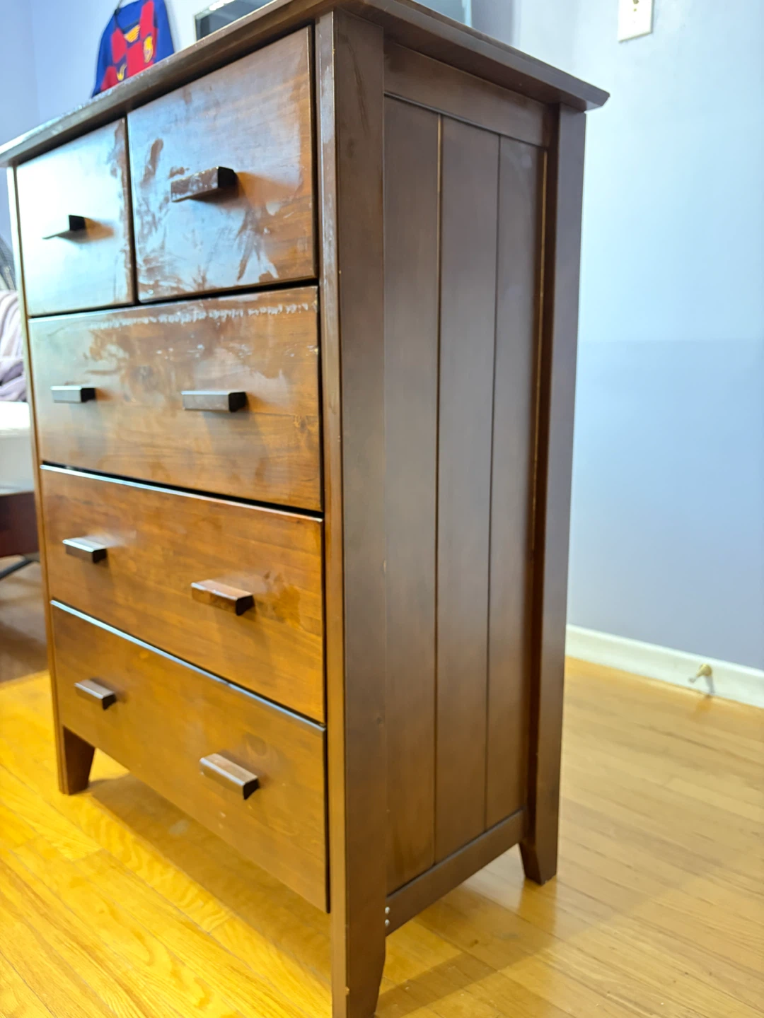 5-Drawer Wooden Dresser / Chest – Solid & Spacious Storage – - photo 4