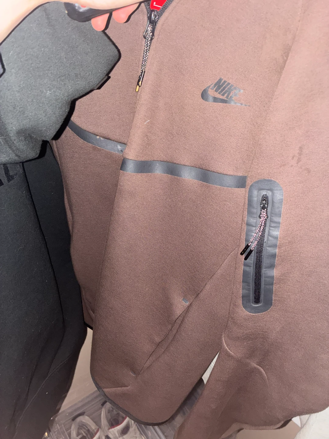 Brown and grey Nike tech - photo 2