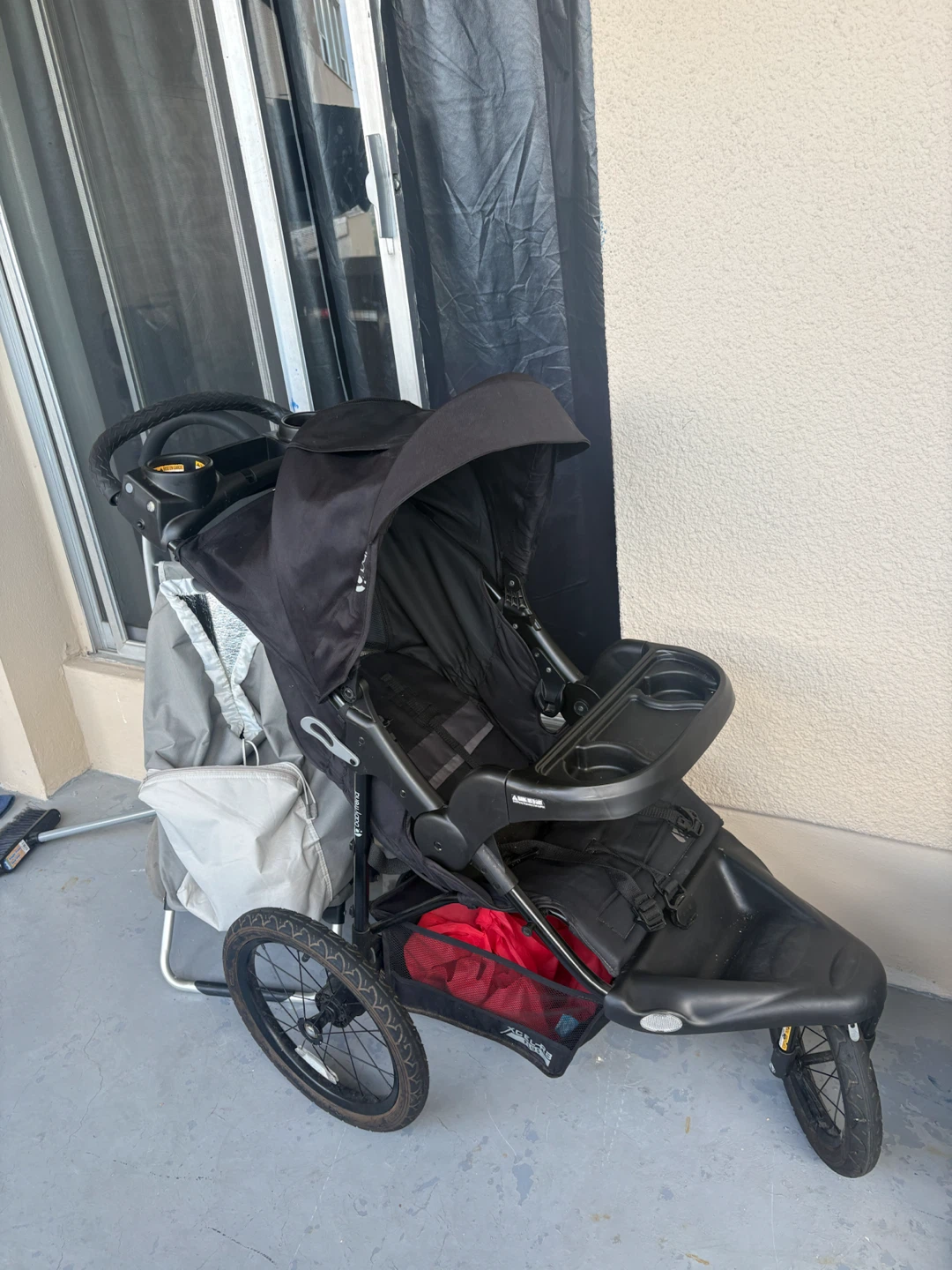 BOB Revolution Flex Jogging Stroller - photo 2