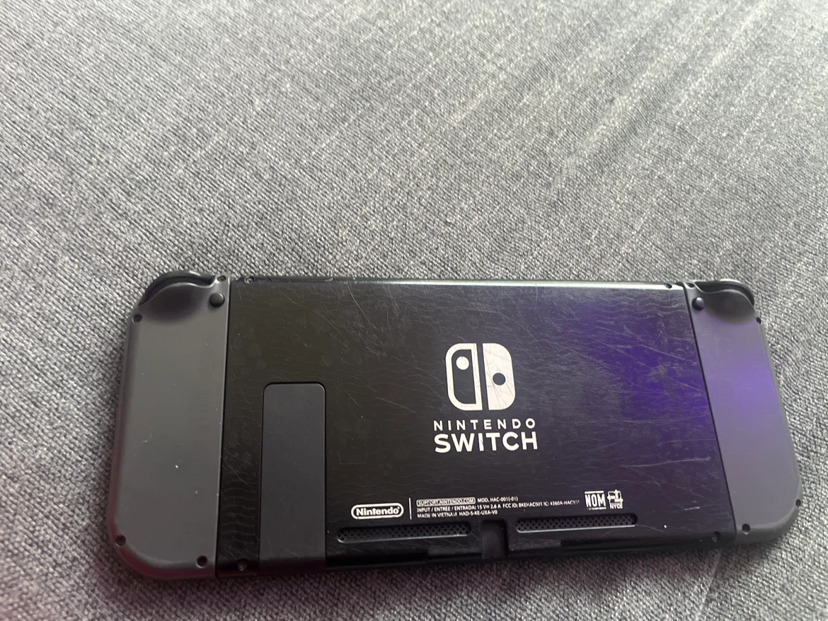 Nintendo switch - photo 2