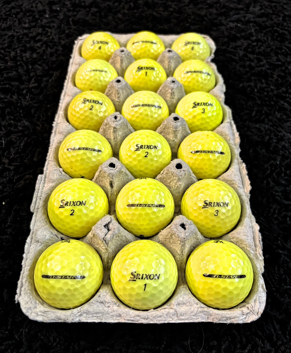 18 Srixon Q-Star Yellow Golf Balls