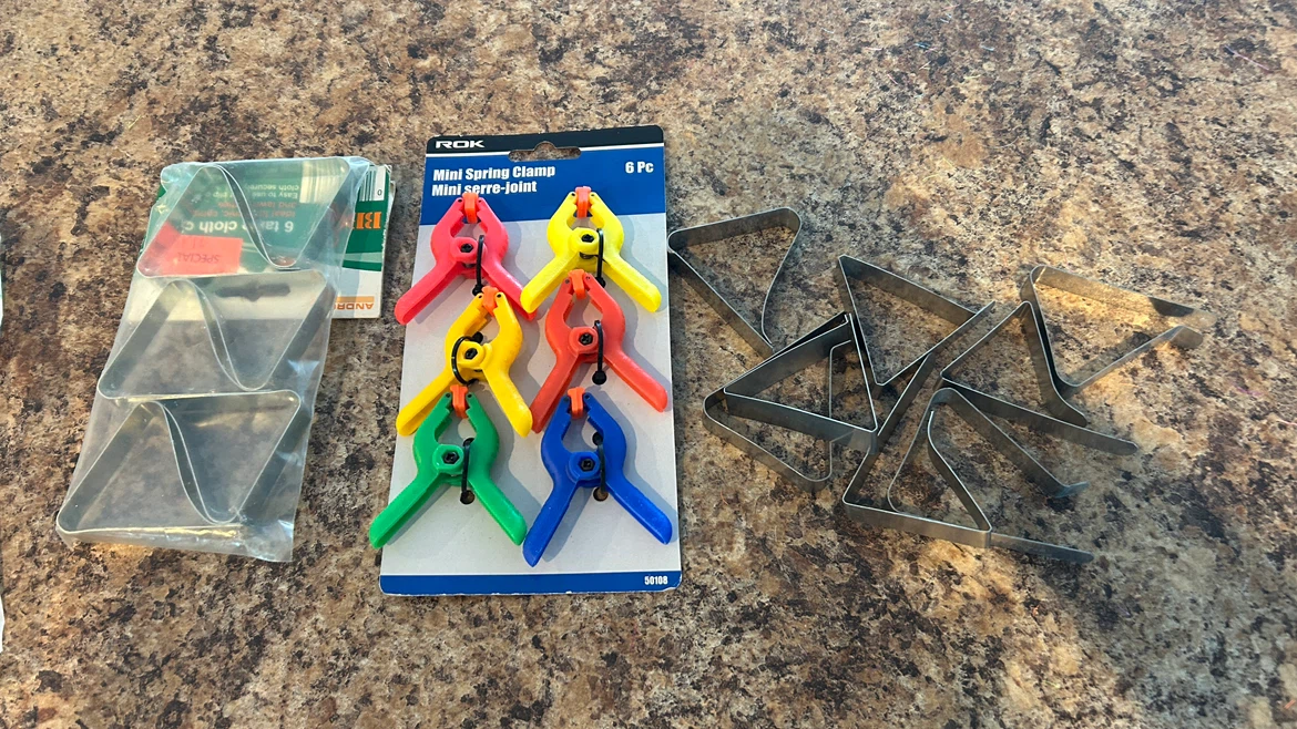 Party Supplies Bundle - Leis, Banners, Clamps - photo 4