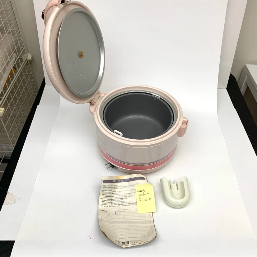 Japanese Rice Cooker Zojirushi Electric Cooker (Needs Converter)