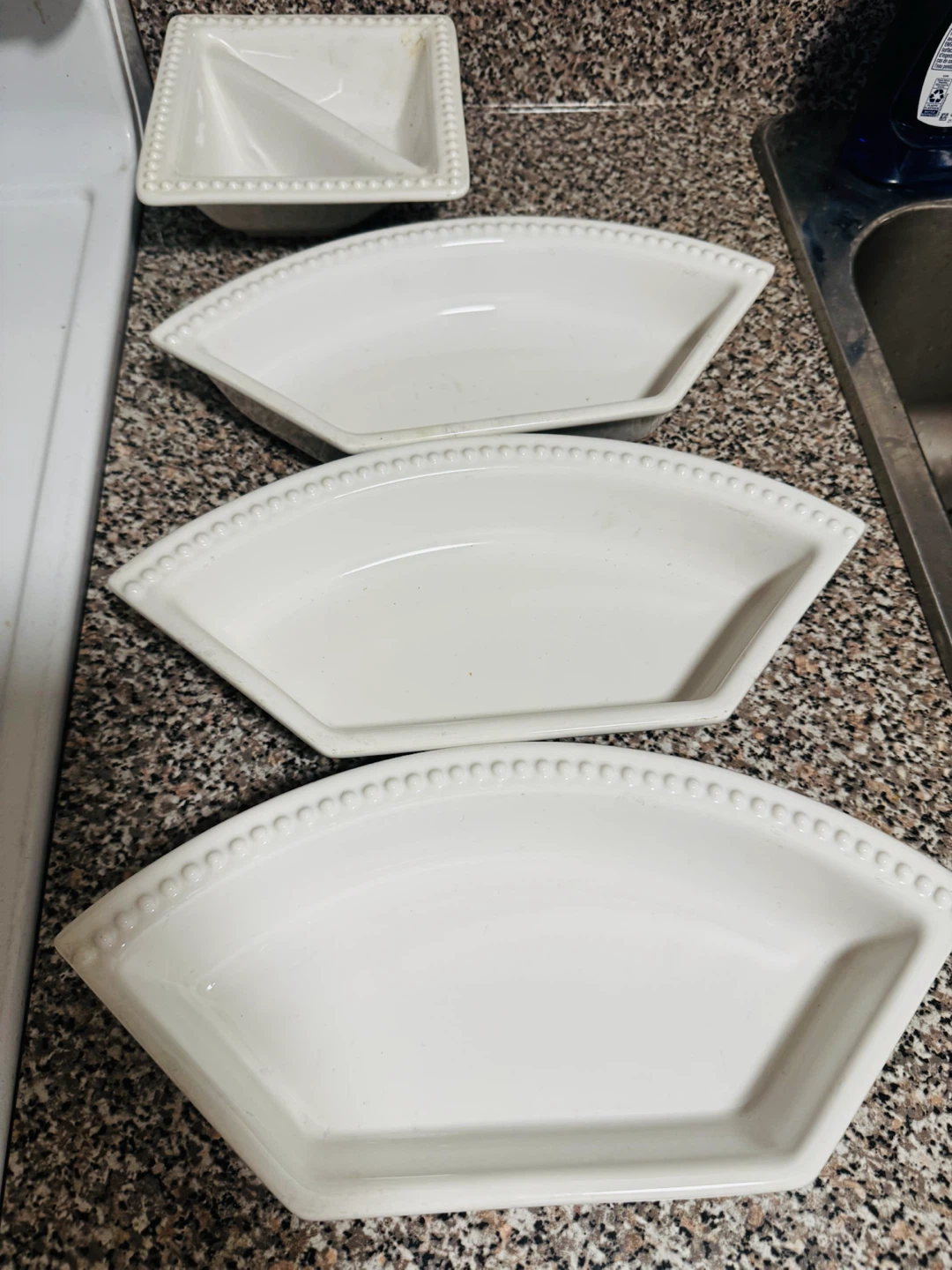 Fan-shaped platter