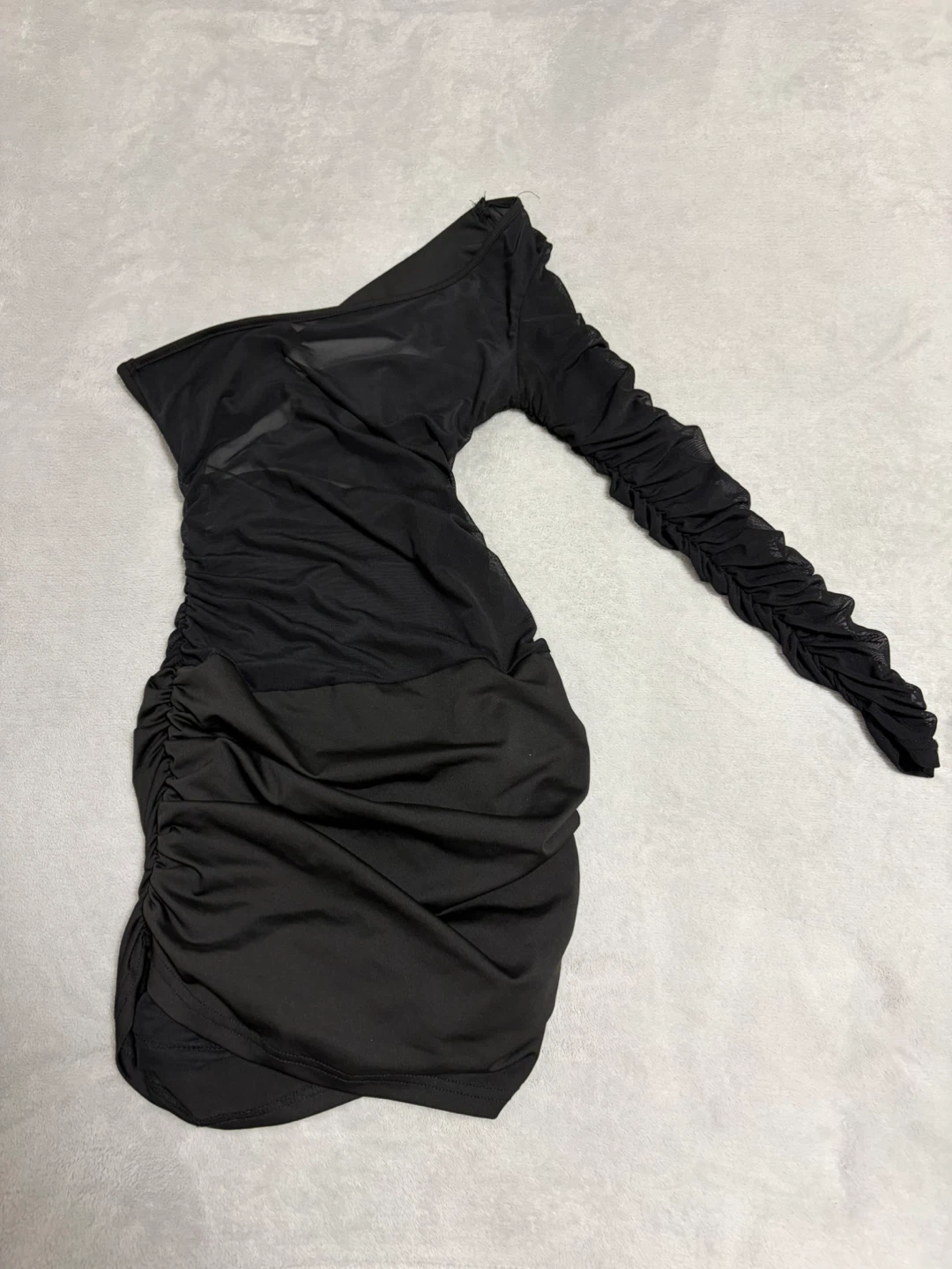Black One Shoulder Ruched Dress - photo 2