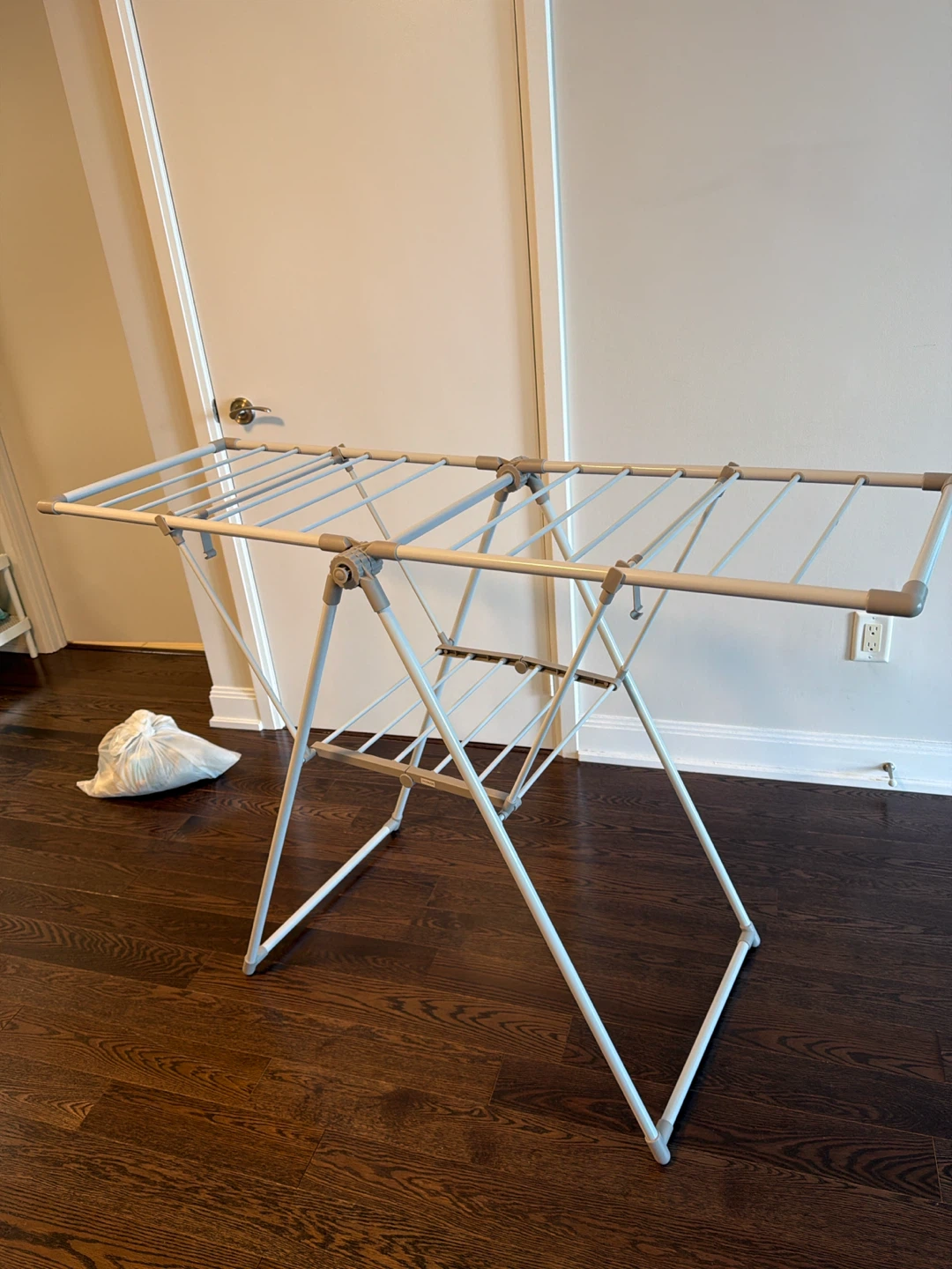 Collapsible Clothes Drying Rack