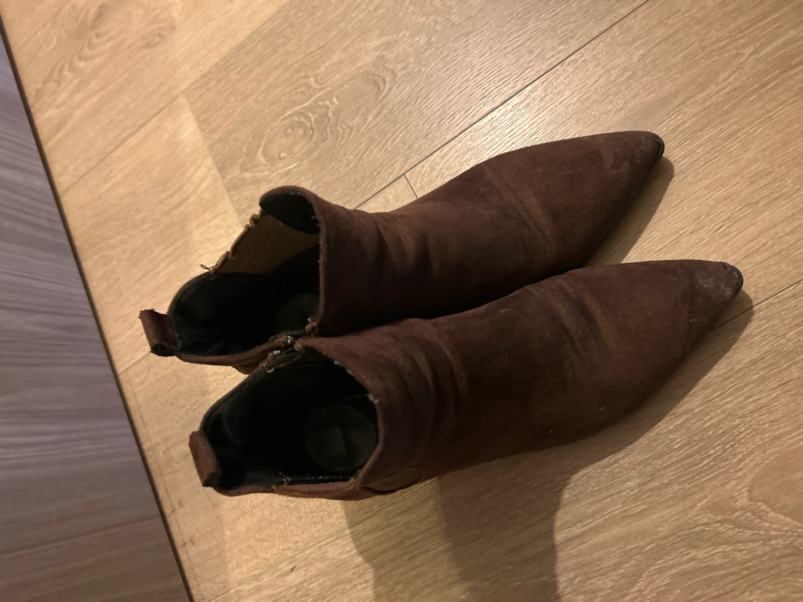 Brown Suede Chelsea Boots