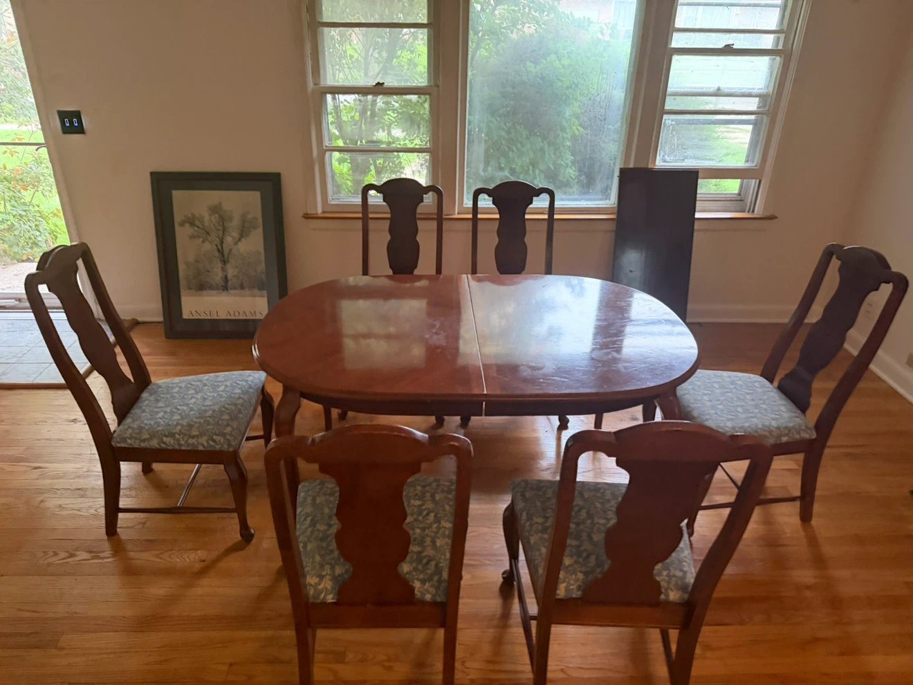 Oval Dining Table with 6 Chairs - photo 2