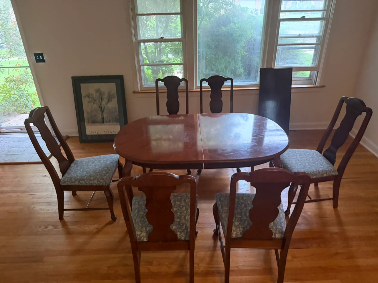 Oval Dining Table with 6 Chairs - photo 3