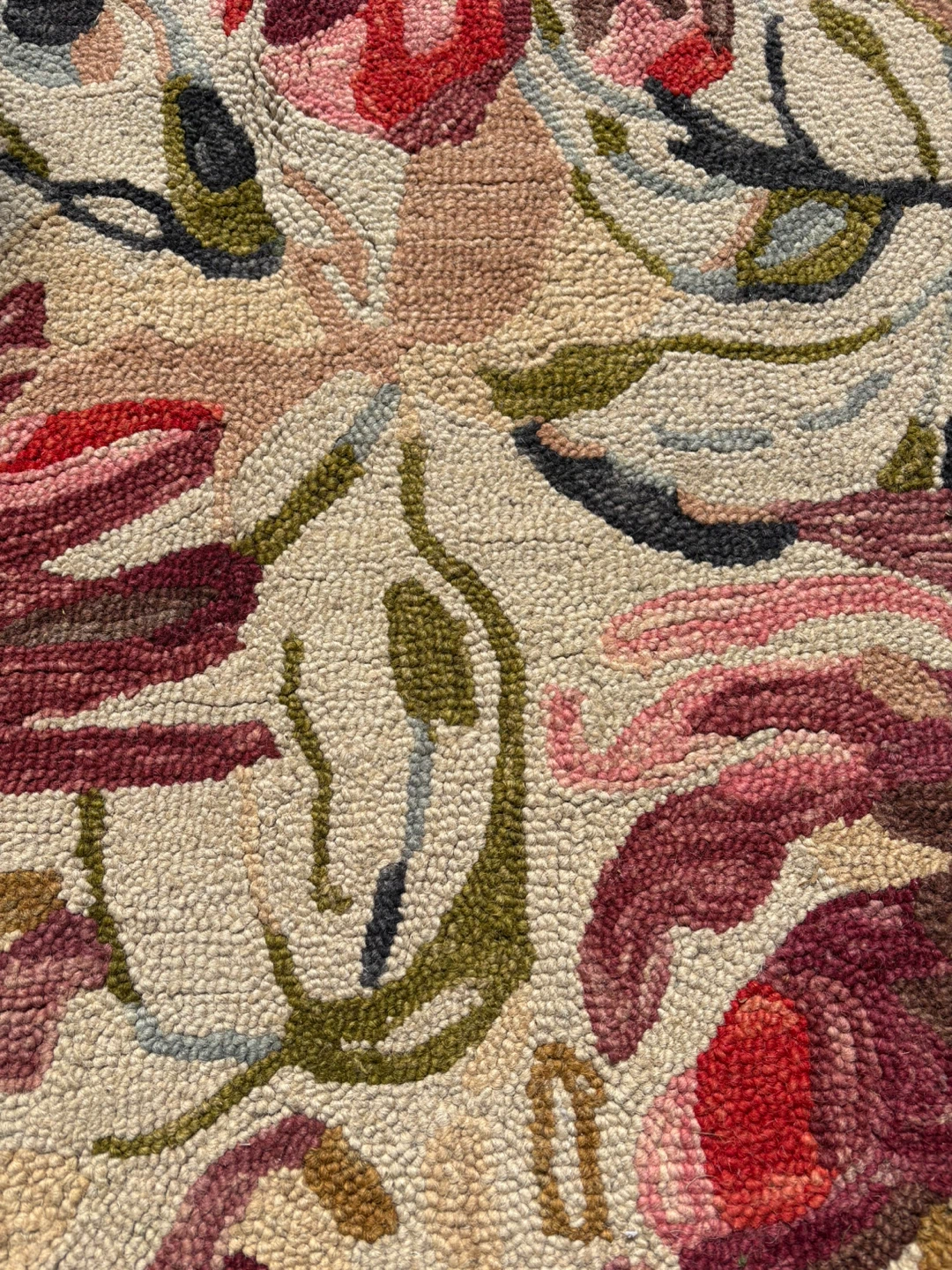 GoodWeave Floral Area Rug - photo 2