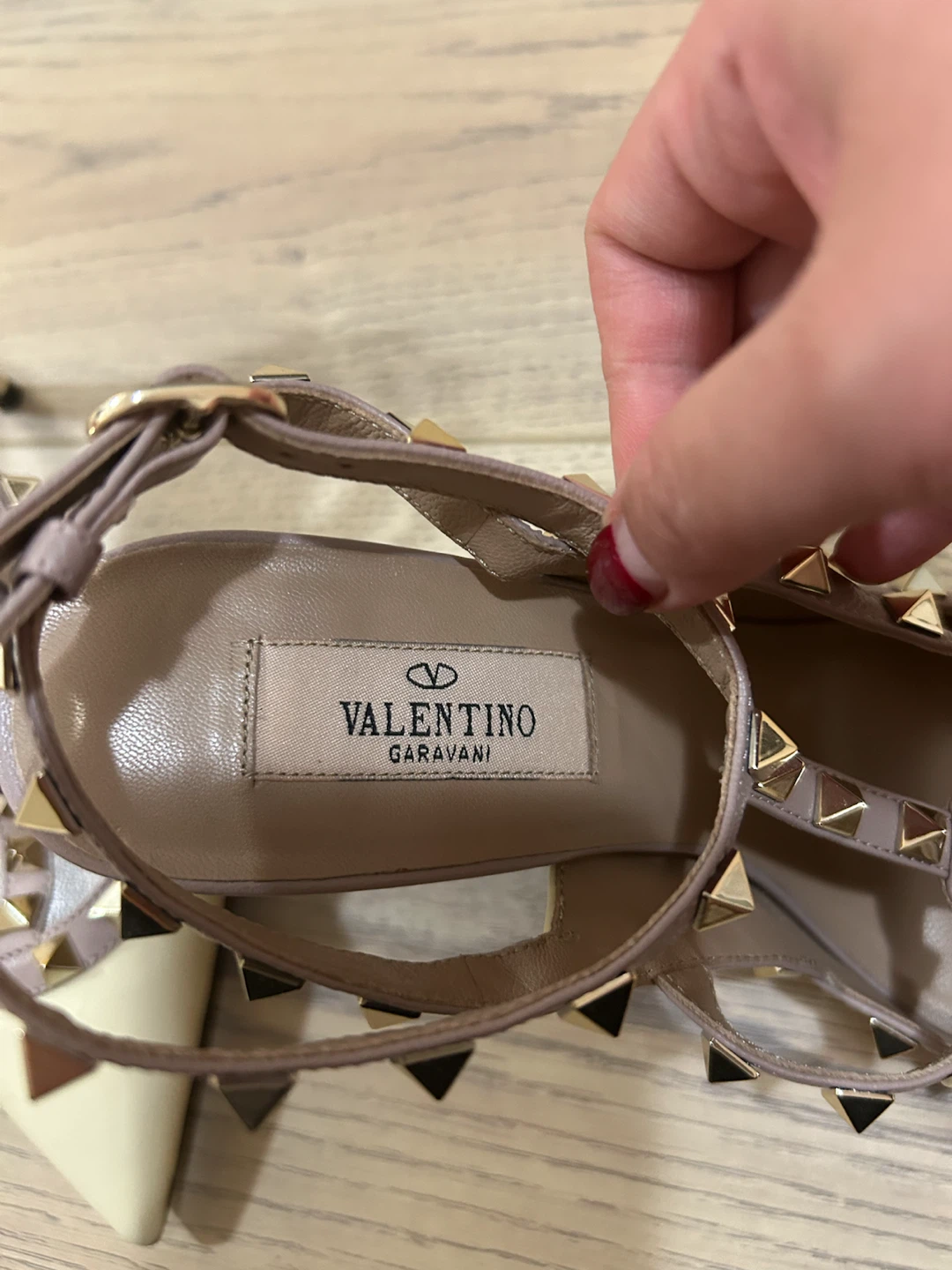 Valentino Garavani Rockstud Heels Size 37 - photo 2