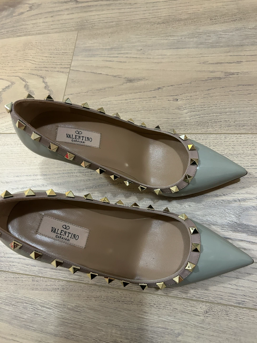 Valentino Garavani Rockstud Pumps