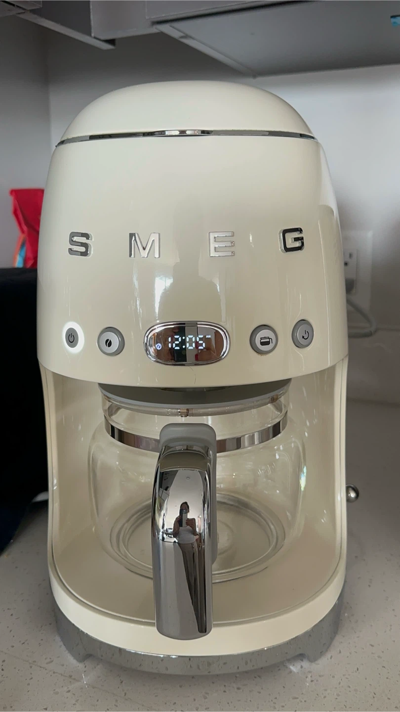 Smeg Drip Coffee Maker - Cream