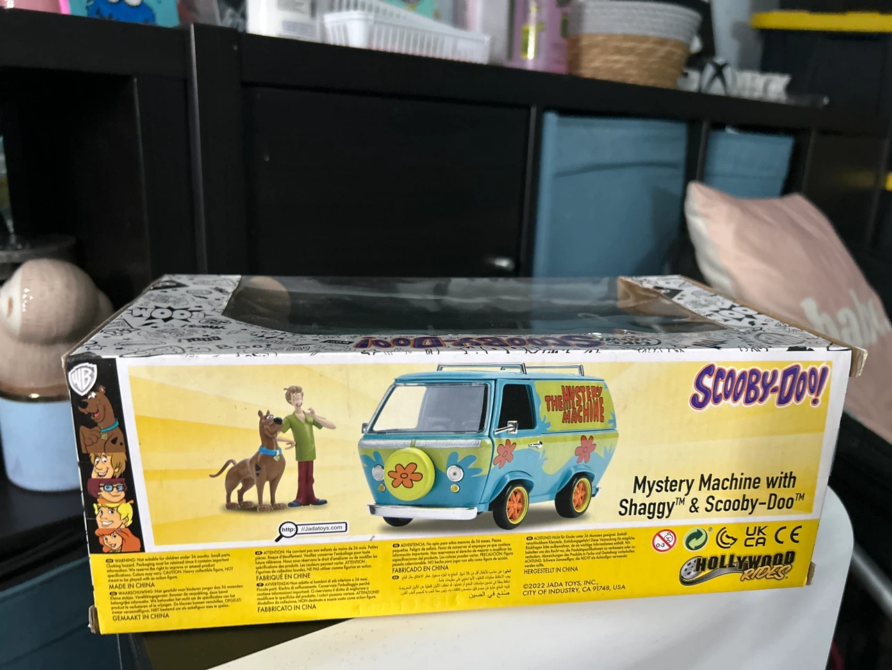 Jada Toys Scooby-Doo Mystery Machine with Shaggy & Scooby-Doo