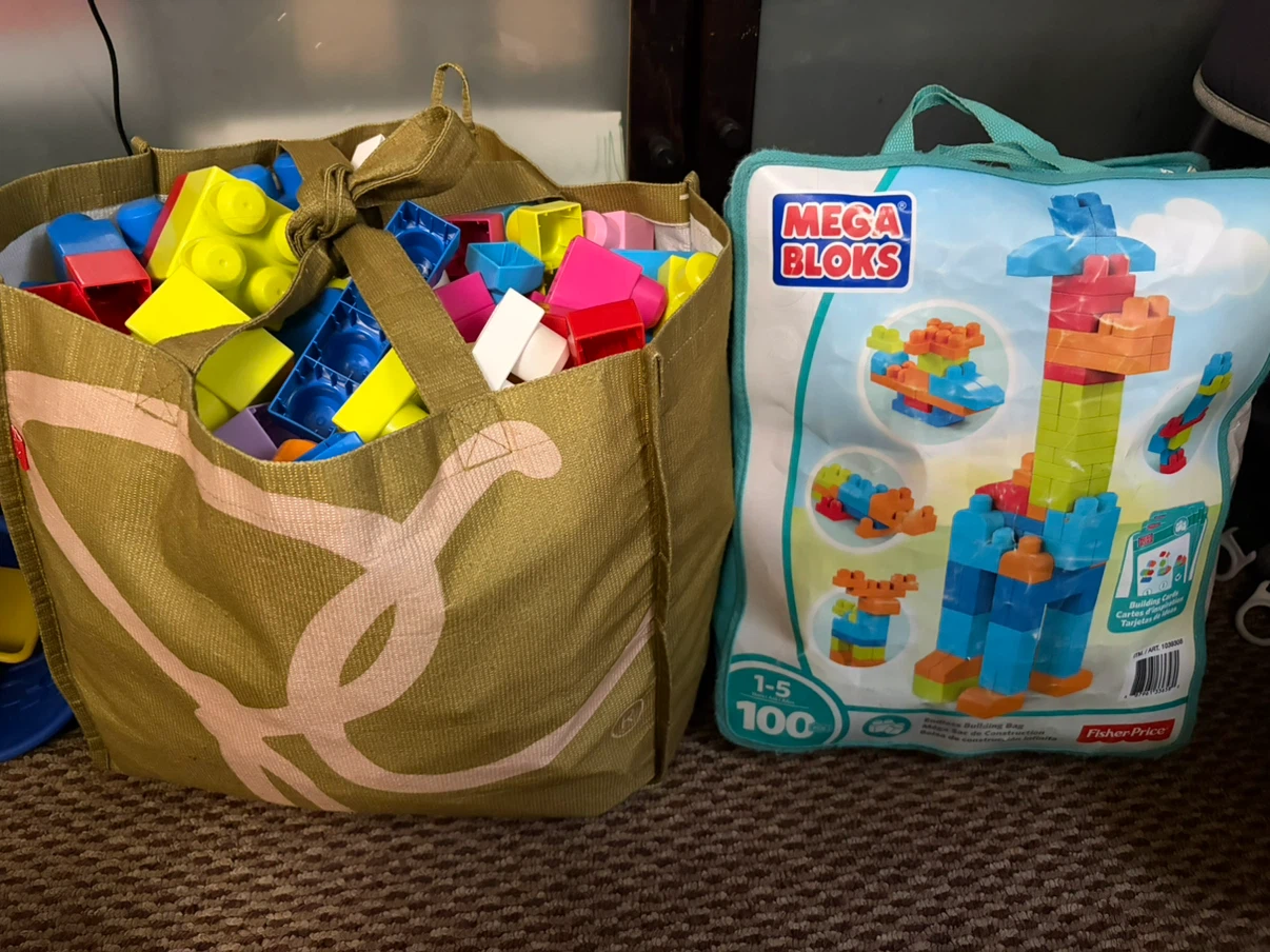 Mega Bloks Building Set