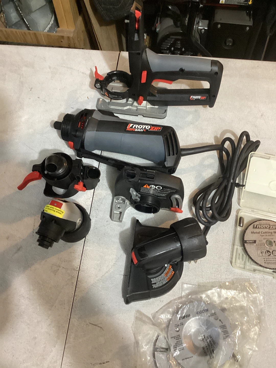 RotoZip Rotary Tool and Accessories - photo 3