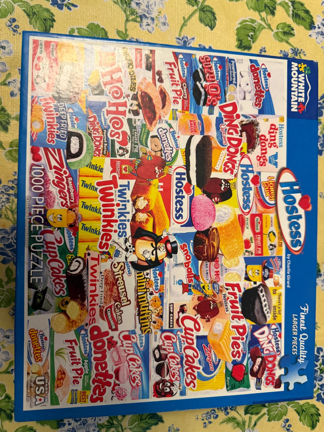 White Mountain 1000 Piece Puzzle - Retro Snacks - photo 2