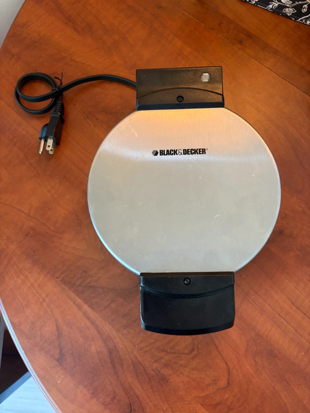 Black & Decker Waffle Maker - photo 2