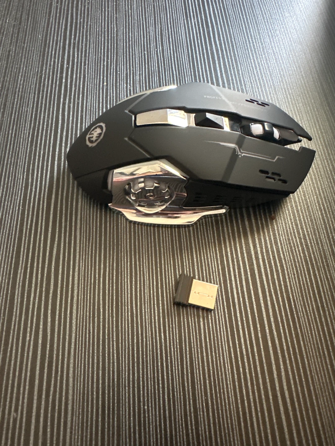 Wireless Mecha Gaming Mouse - photo 3