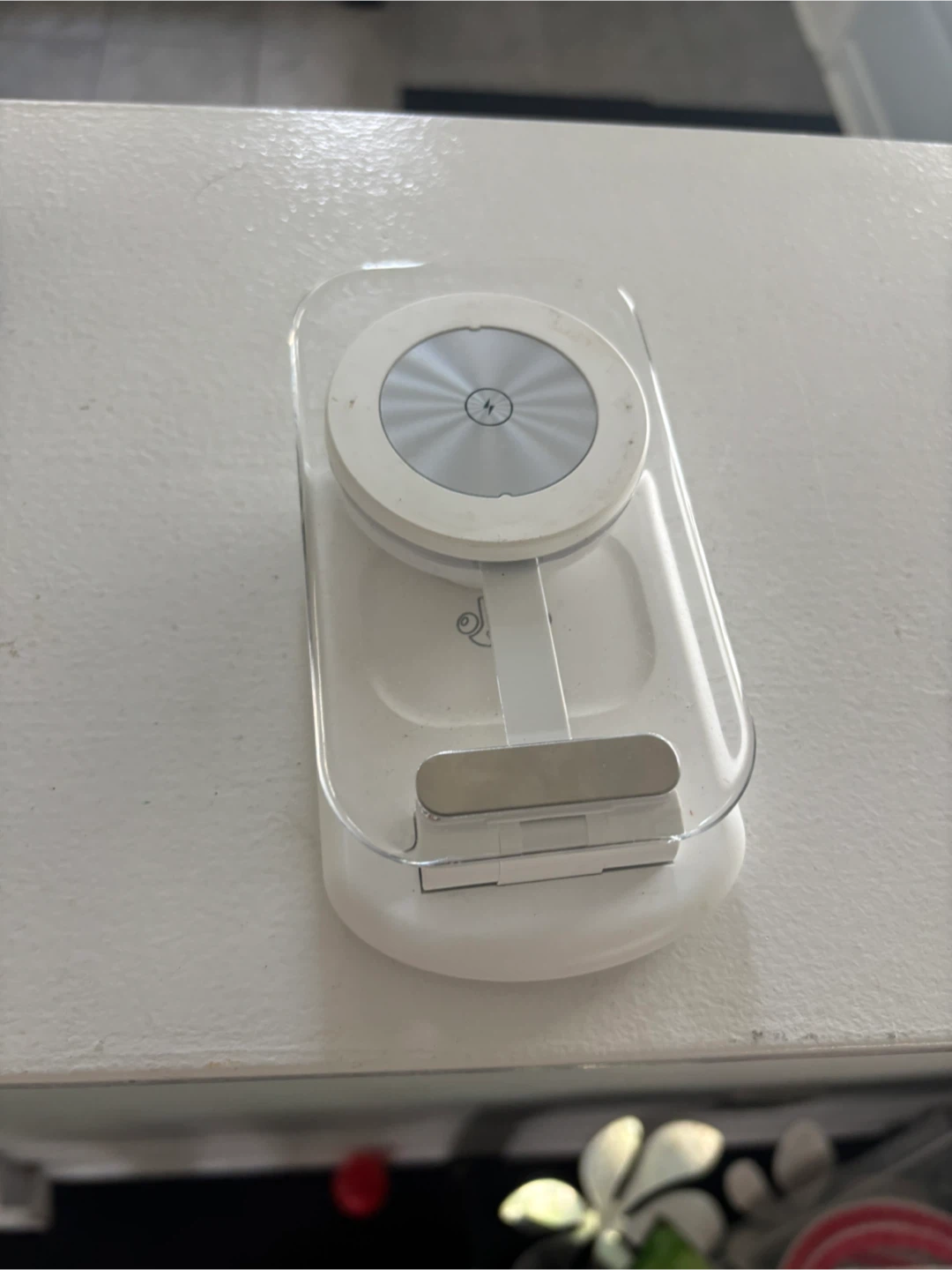 Apple MagSafe Charger Stand - photo 2