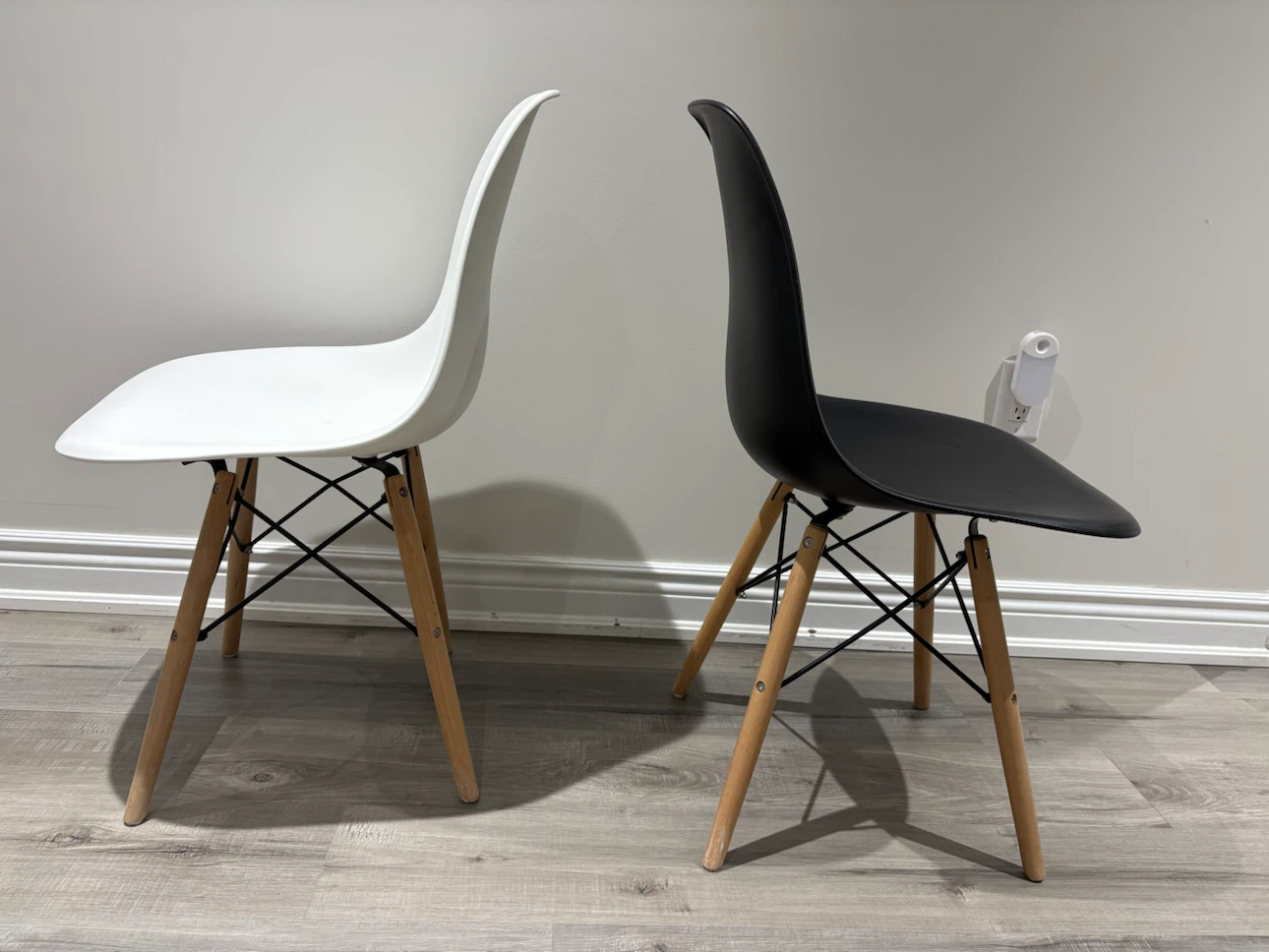 Set of 2 Dining Chairs - White and Black