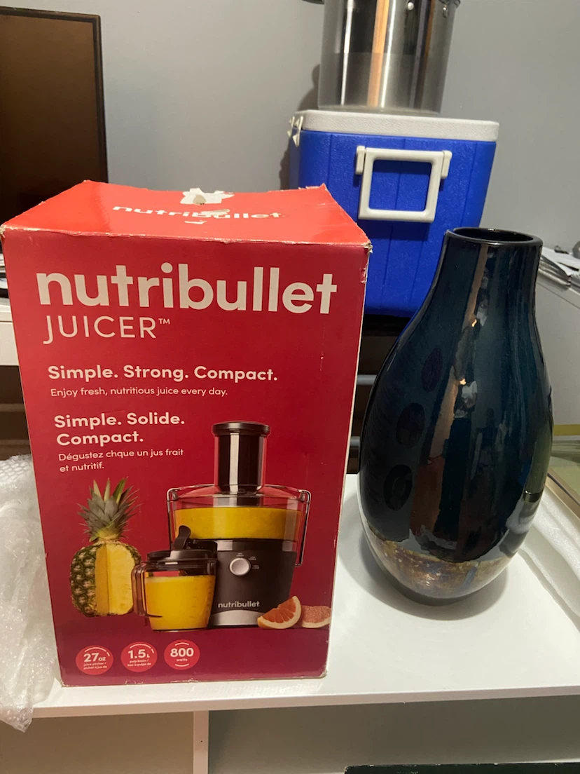 Moving sale -miscellanous kitchen gadgets