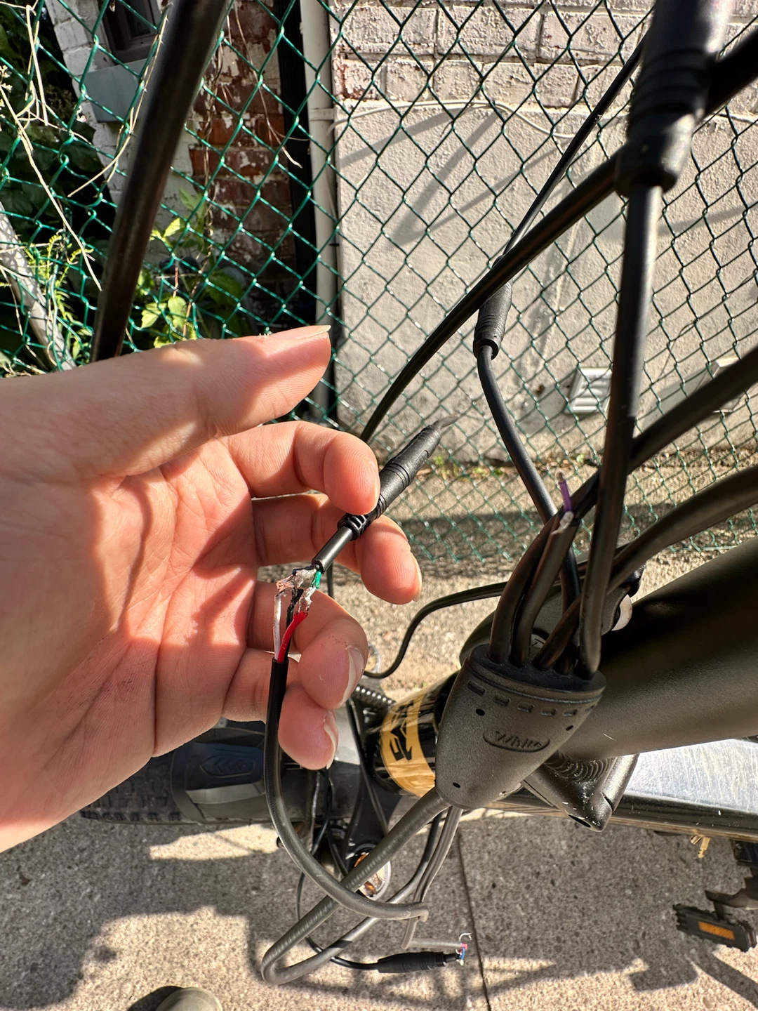 Price negotiable - fat tire foldable ebike as parts/repair - photo 4