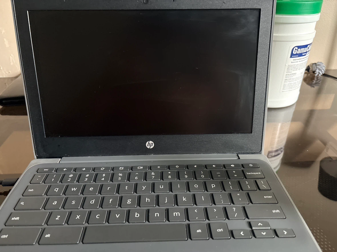 HP Chromebook Laptop - photo 2