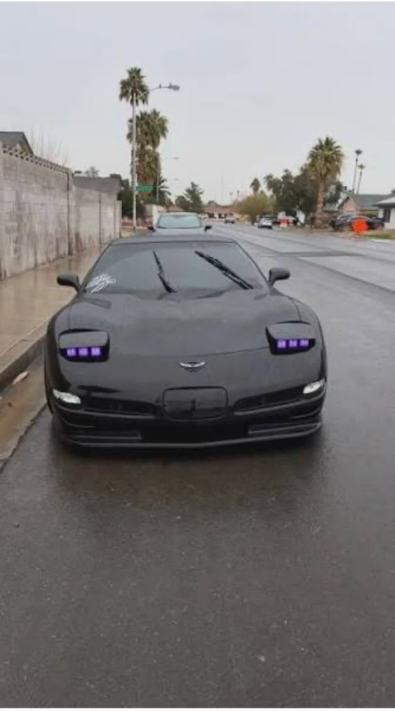 Black Chevrolet Corvette