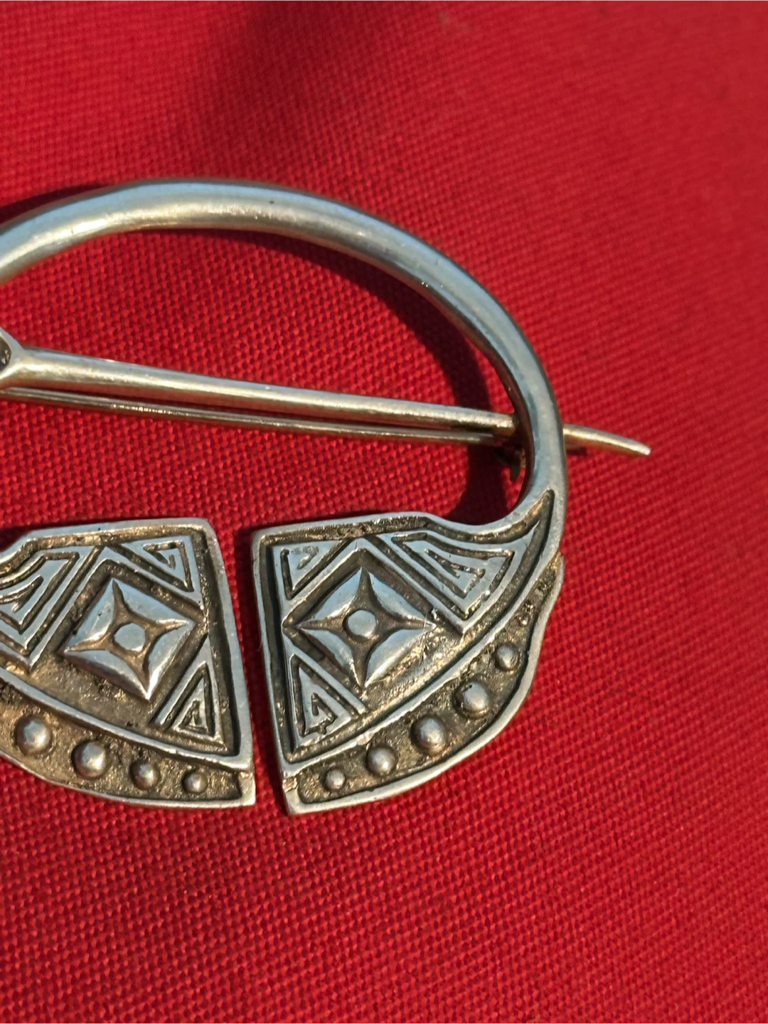 Large 2.5” Alexander Ritchie Iona Celtic Silver Brooch - photo 3