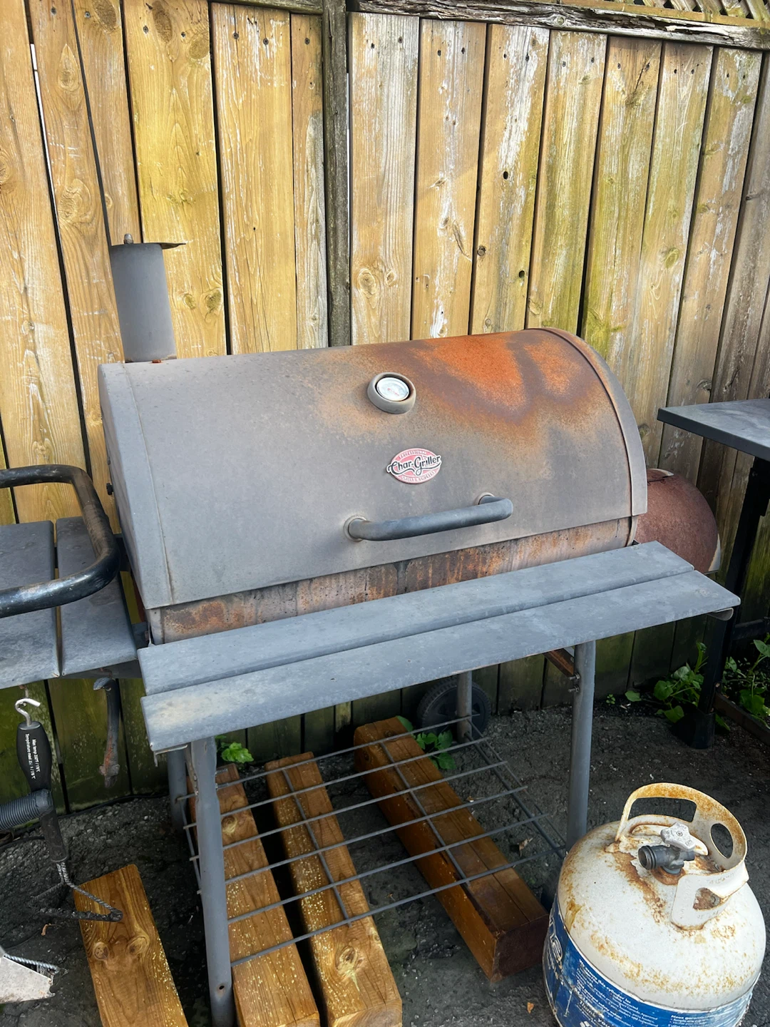 Char-Griller BBQ Smoker