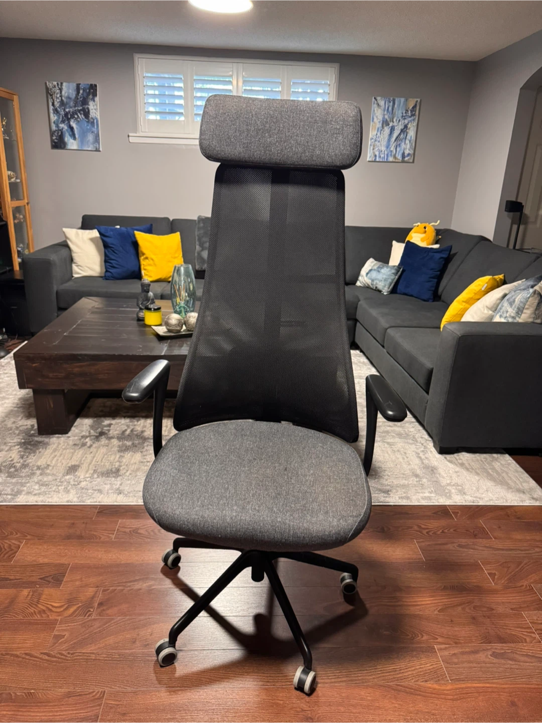 Ergonomic Office Chair with Headrest