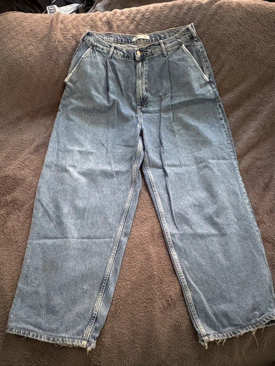Zara Light Wash Wide Leg Jeans - Size 32 - photo 2