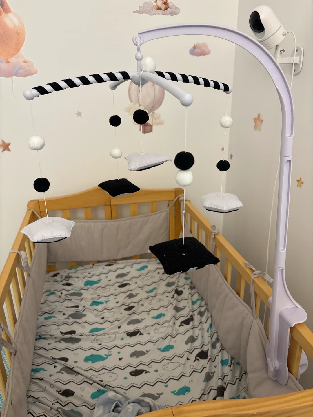 Black and White Baby Crib Mobile