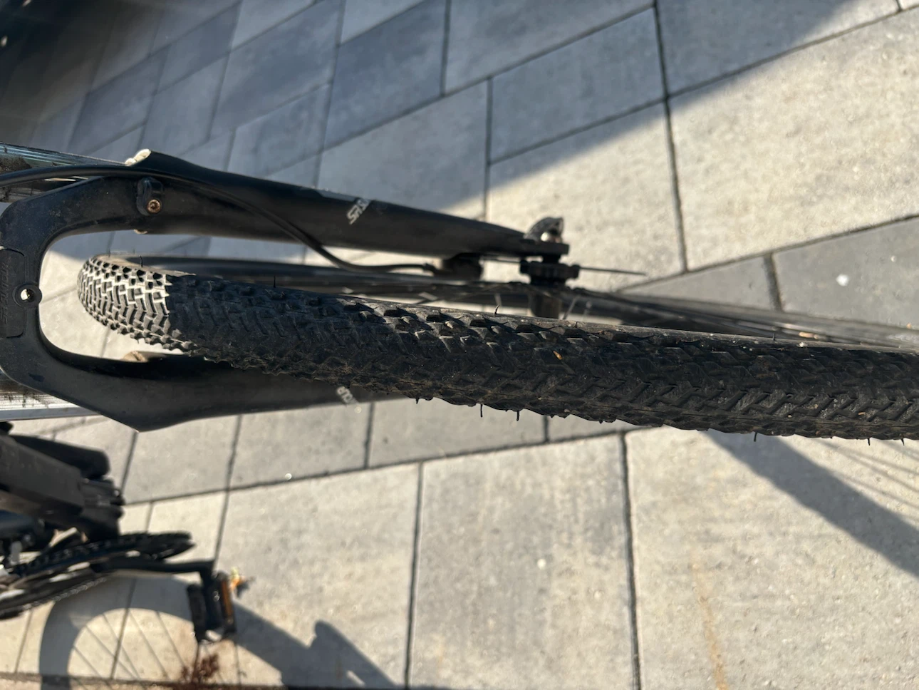 Giant Hybrid Bike roam 2 - photo 3