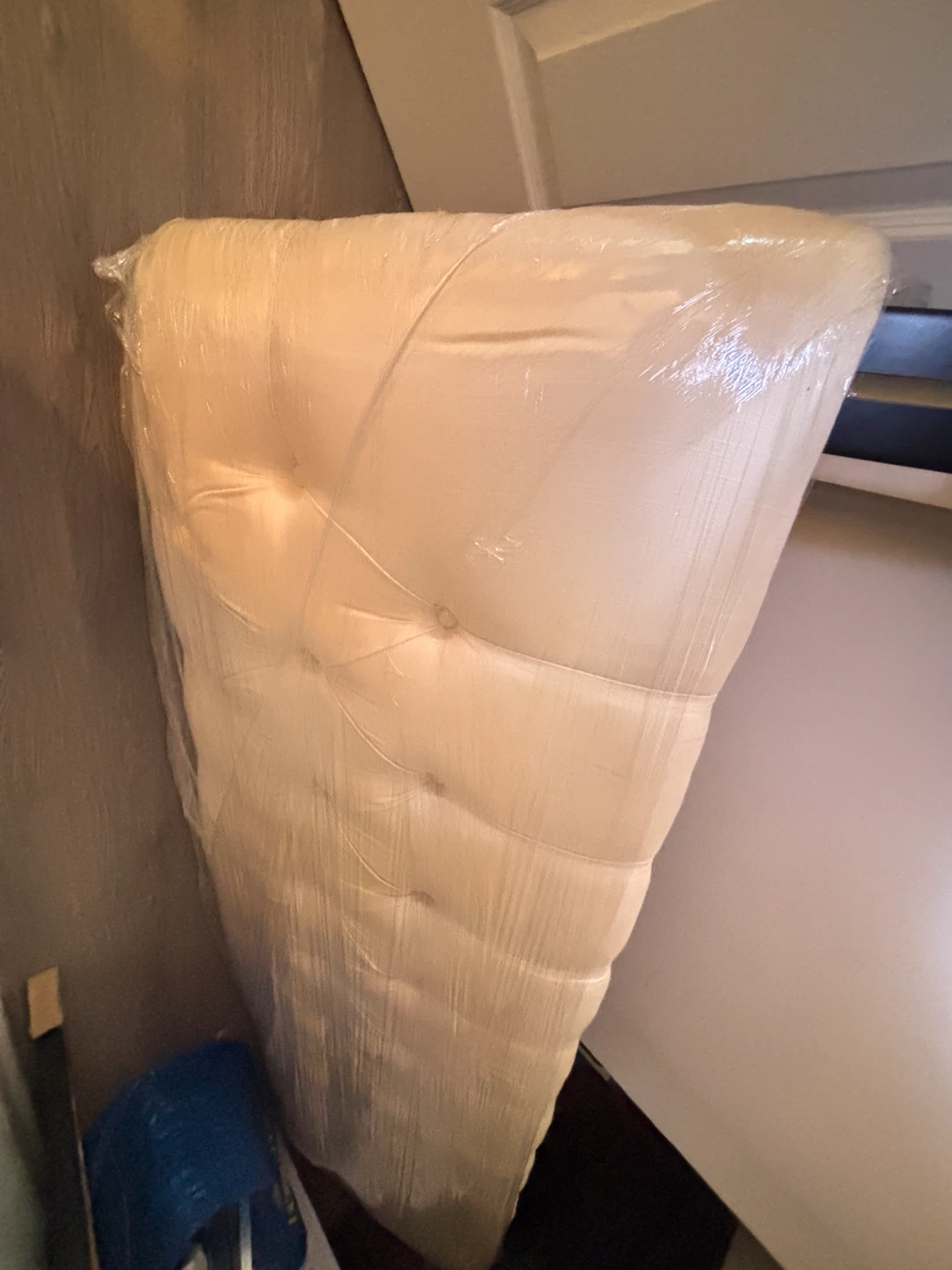 KING size Tufted Headboard - photo 2