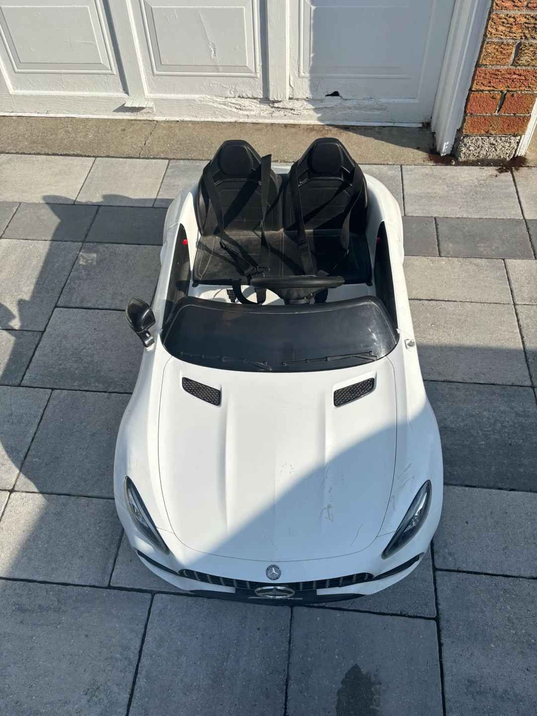 White Mercedes-AMG Ride-On Toy Car - photo 3