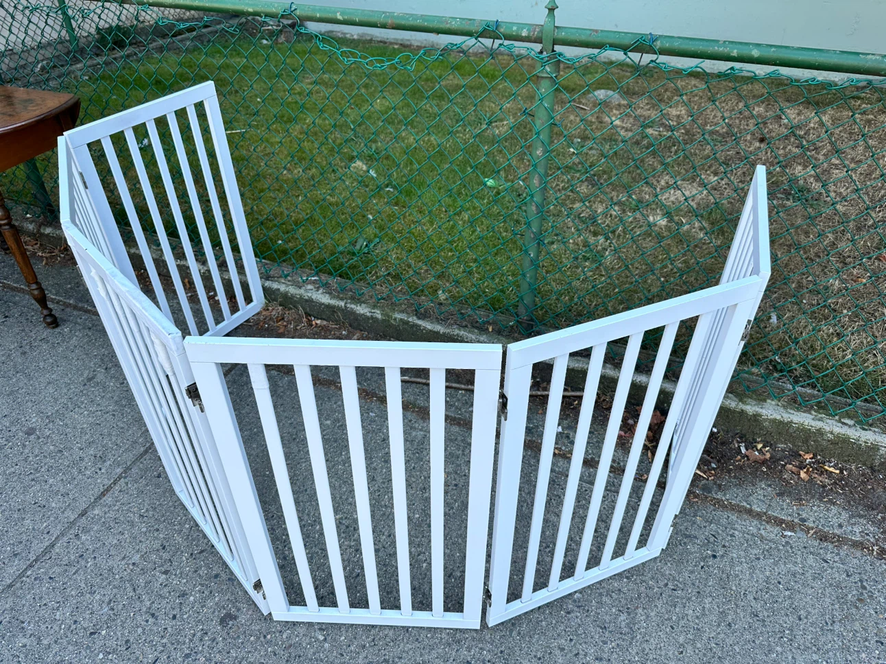 White Wooden Pet Gate / Room Divider - photo 5