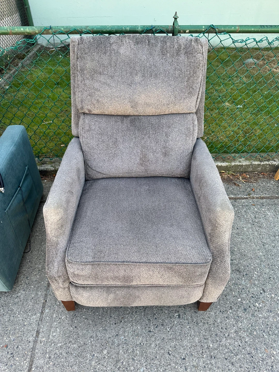 Grey Recliner Chair - photo 2